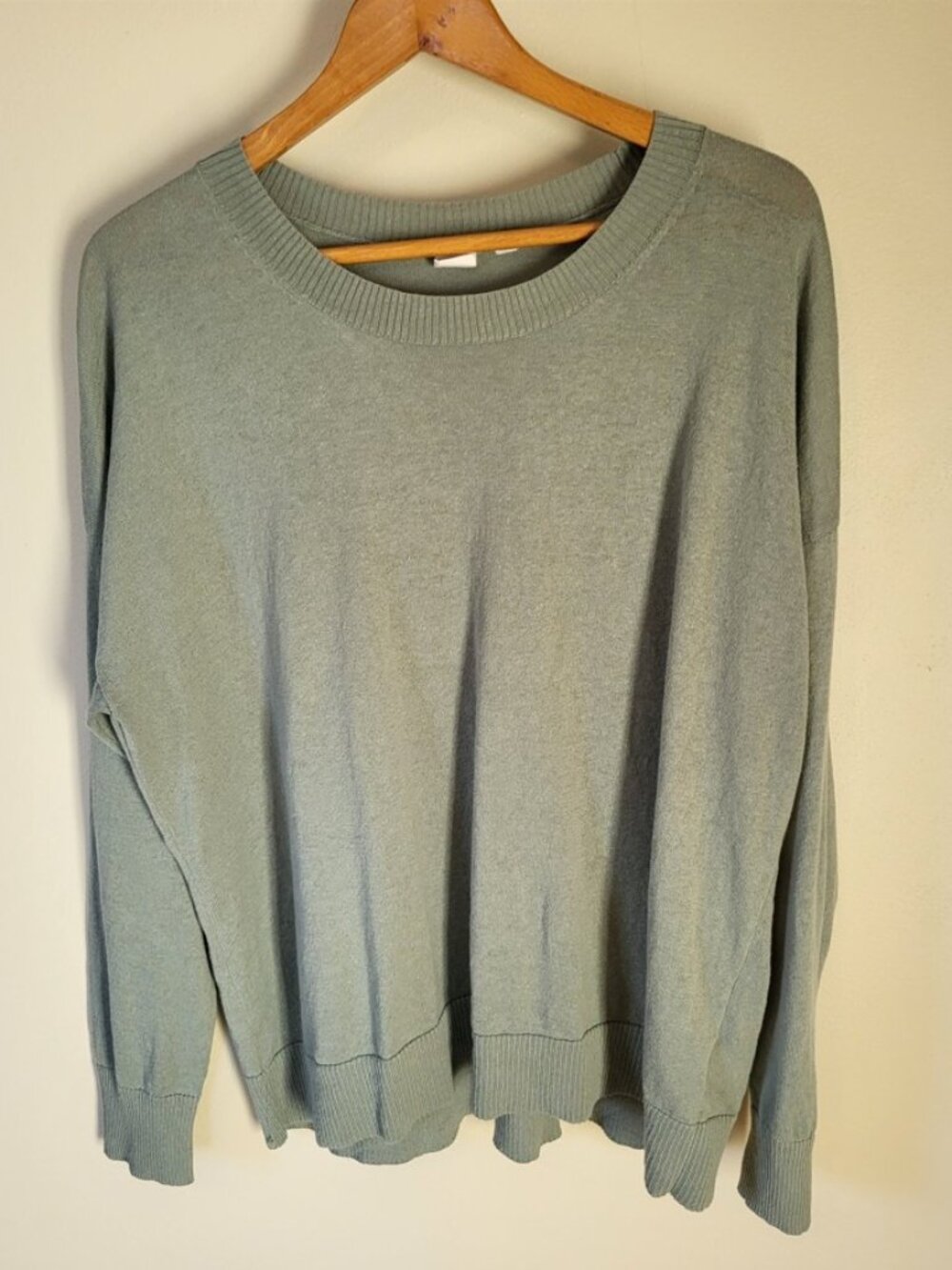 Gap linen blend crewneck sweater